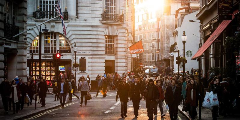 芳香指压32:融合香气与穴位的压力缓解疗法