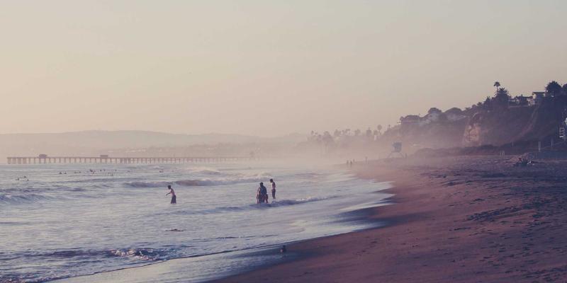 芳香指压98：融合精油按摩与养生智慧，开启压力缓解新境界
